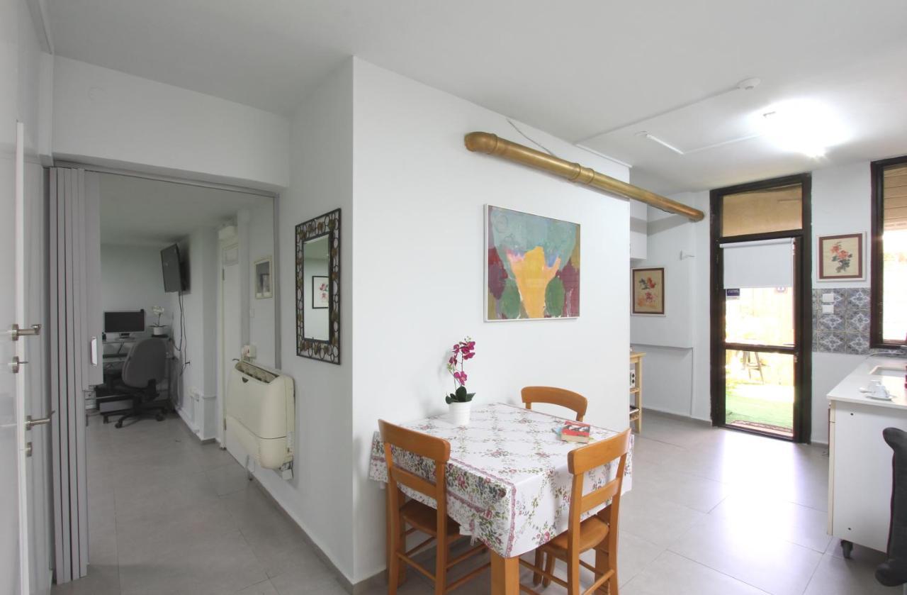 Like Home Gedera Экстерьер фото